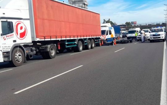 Florida: Caos en Panamericana luego de un choque en el que falleció un motociclista